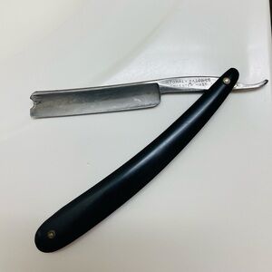 J R Torrey Black Straight Razor with Metal Blade - Classic Shaving Tool